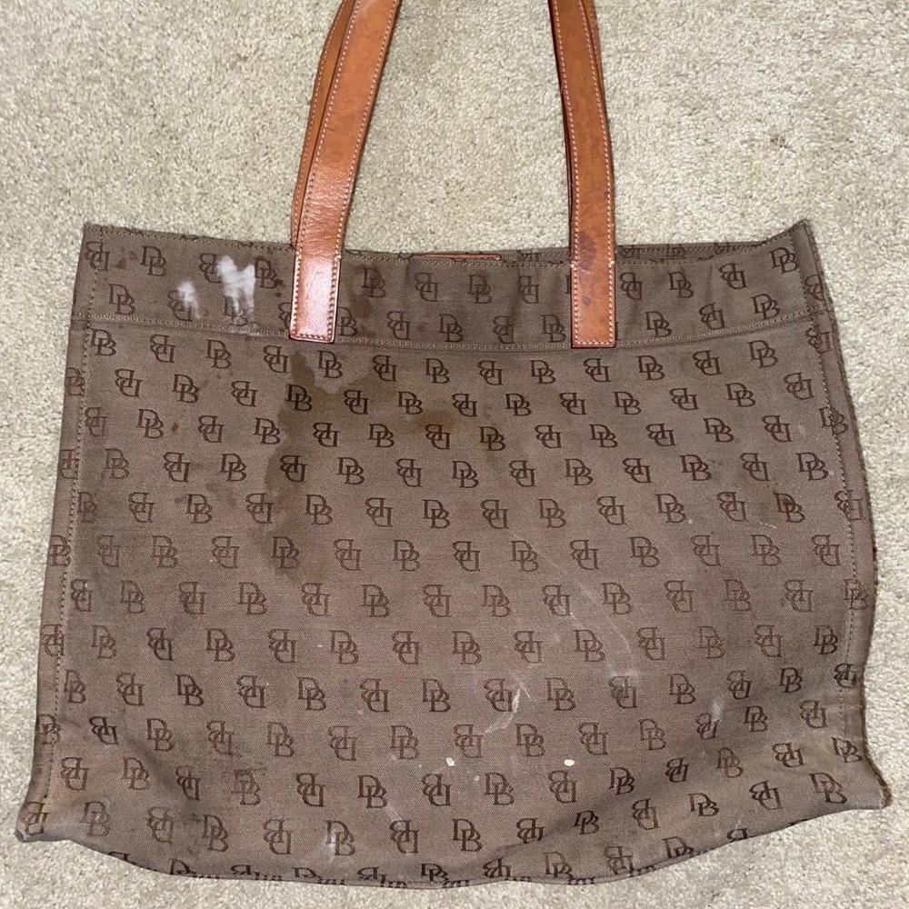 Dooney and Bourke Bag